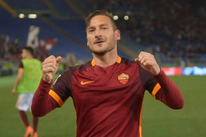 L’immortalità e l’eterna promessa della bellezza, Francesco Totti fa 40 anni