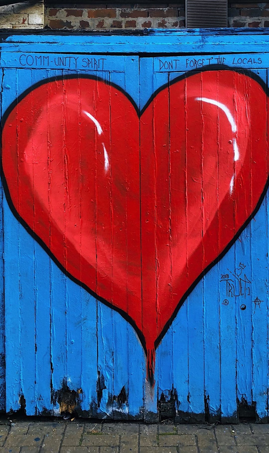 Vuoi sentire come batte il cuore? Ascolta il tatuaggio. Si, proprio così