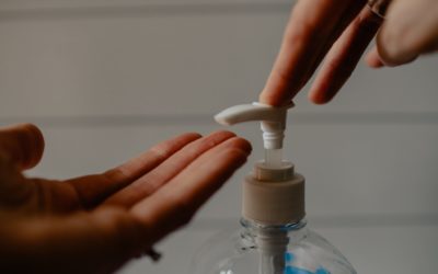 Covid-19, cosa non fanno i gel igienizzanti per le mani